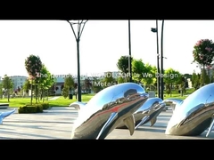 Sculptuur van roestvrij staal