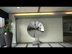 Sculptuur van roestvrij staal